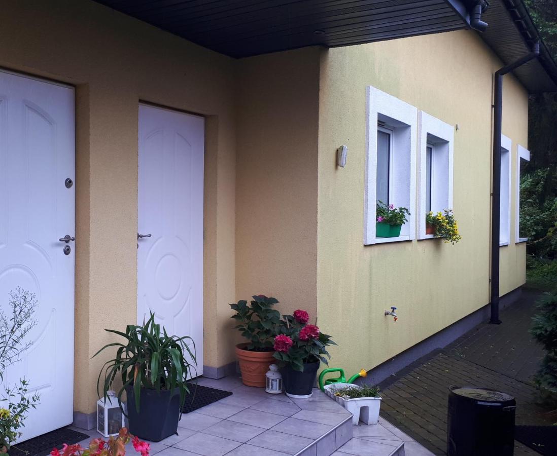 Apartament z parkingiem Warschau Buitenkant foto