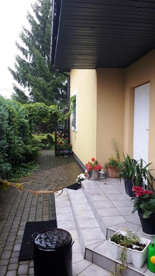 Apartament z parkingiem Warschau Buitenkant foto